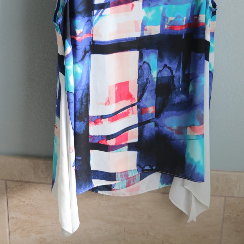 Flowy Lex & Madison Tank with Colorful Pattern - Picture 4 of 4